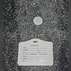 ID / Badge holder with retractable clip in white BNIB